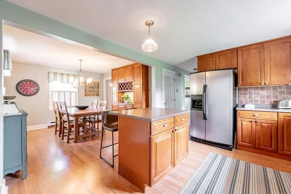 Agawam, MA 01001,95 Butternut Drive