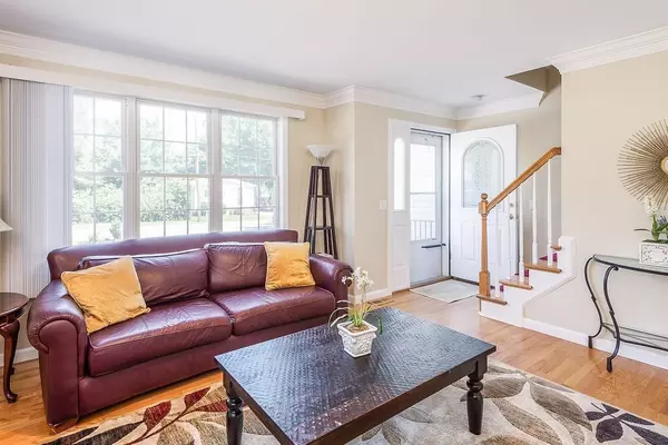 Attleboro, MA 02703,129 Scott St #4