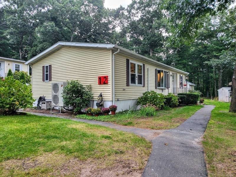 12 Lodgepole Lane, Kingston, MA 02364