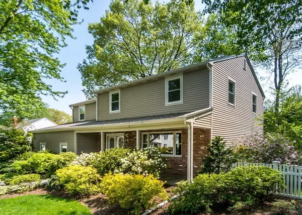 15 Meetinghouse Circle, Needham, MA 02492