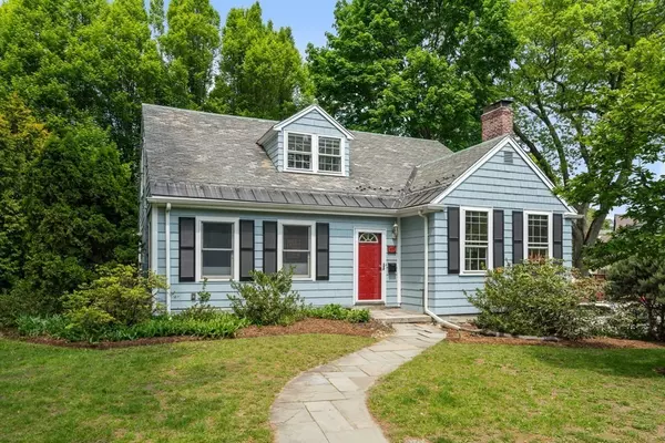 63 Park Ln, Newton, MA 02459