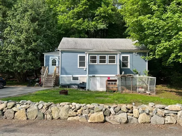 48 Valley Rd, Lexington, MA 02421