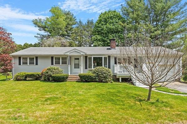 16 Jackson Ln, Millbury, MA 01527