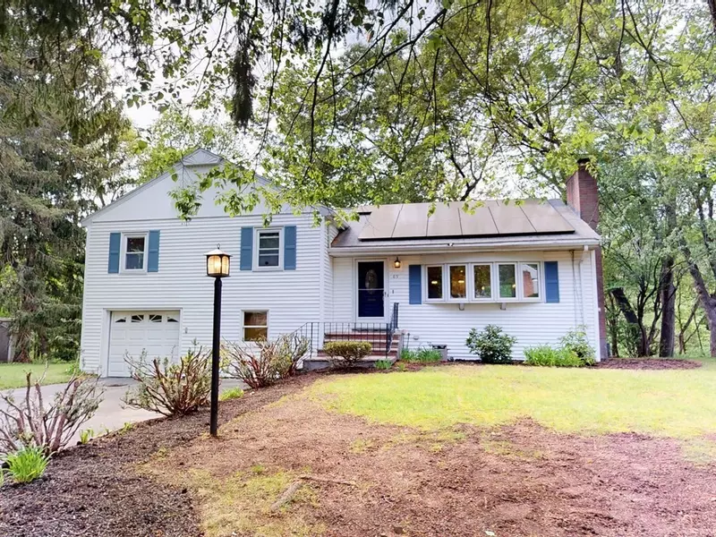 89 Rolling Lane, Needham, MA 02492