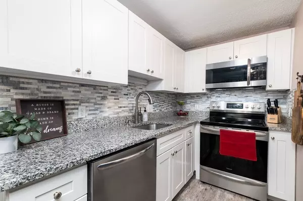Halifax, MA 02338,174 Twin Lakes Drive #174