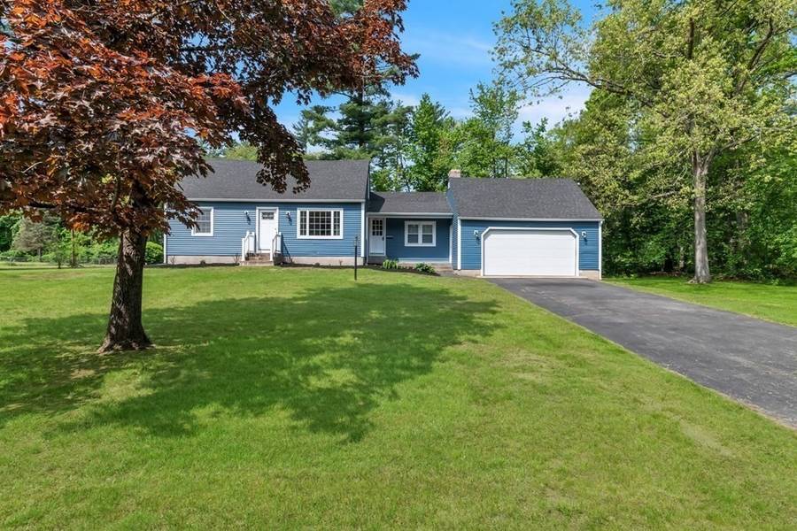 2 Harvest Cir, East Longmeadow, MA 01028