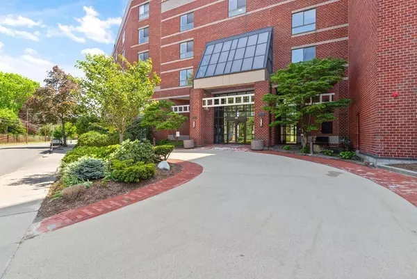 199 Coolidge Ave #313, Watertown, MA 02472