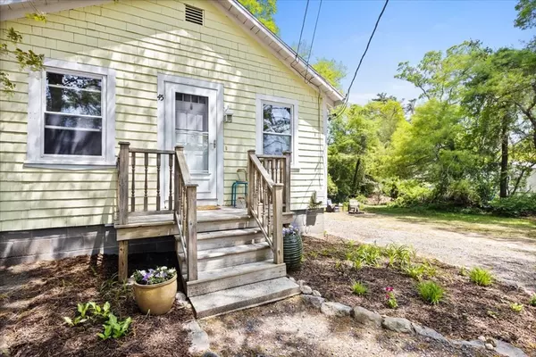 Wareham, MA 02571,45 Highland Shores Drive