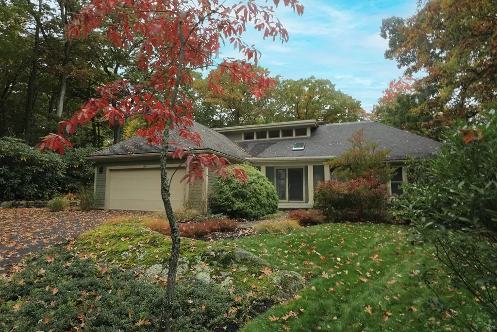 Harvard, MA 01451,18 Willow