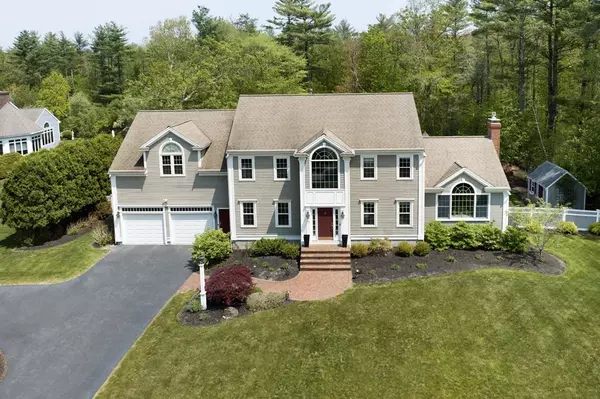 17 Roxanne Rd, Pembroke, MA 02359