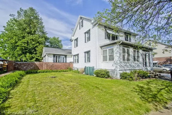 Agawam, MA 01001,18 Mulberry St