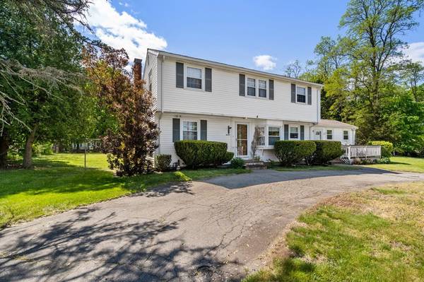 20 Brookdale Rd, Stoughton, MA 02072