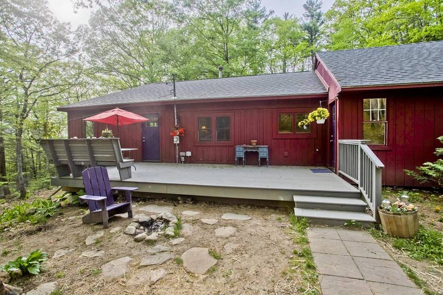 174 Locke Hill Rd, Wendell, MA 01379