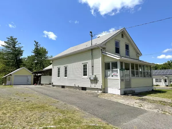 Greenfield, MA 01301,332 Deerfield St