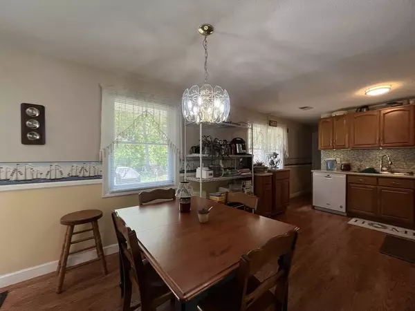 Wareham, MA 02576,20 Naushon Road