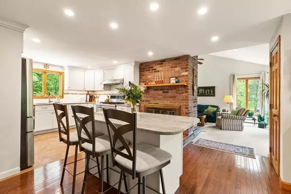 Hamilton, MA 01982,26 Appaloosa Ln