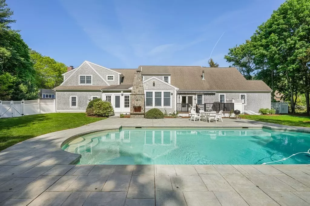 Duxbury, MA 02332,5 Hideaway Ln