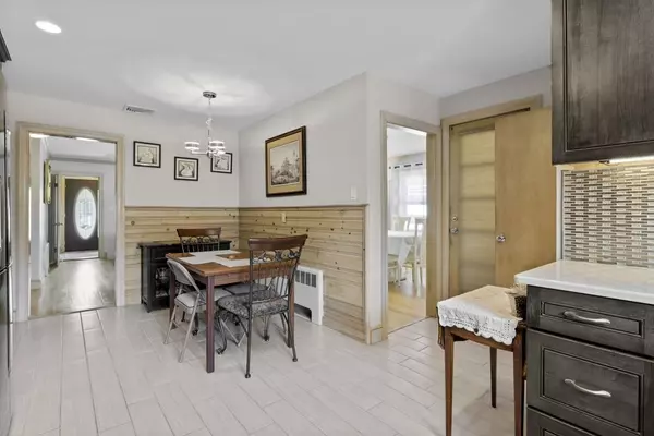 Marblehead, MA 01945,62 Glendale Rd