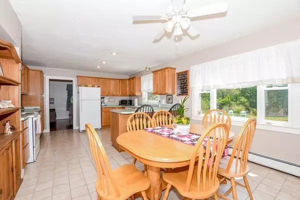 Wareham, MA 02576,6 Old Stagecoach Rd