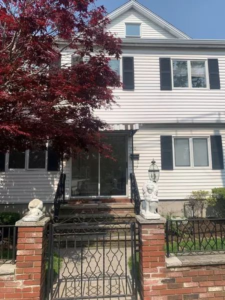 180 Waverly #180, Watertown, MA 02472