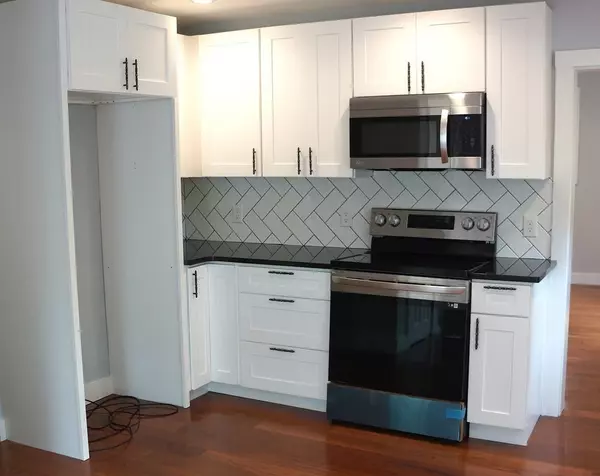 Athol, MA 01331,38 Twichell St