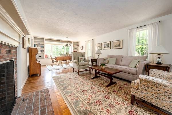 Yarmouth, MA 02675,27 Knollwood Drive