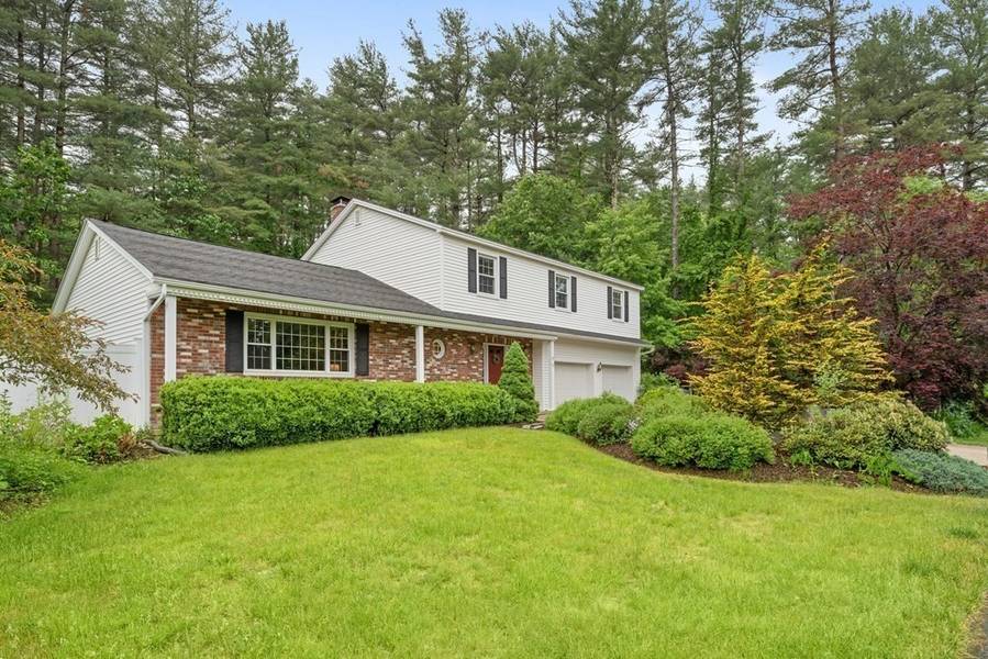 59 Vicksburg Cir, Holden, MA 01520