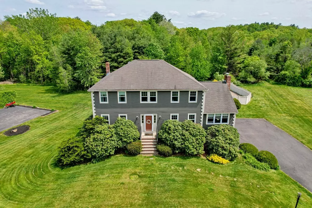 Stow, MA 01775,41 Apple Blossom Ln