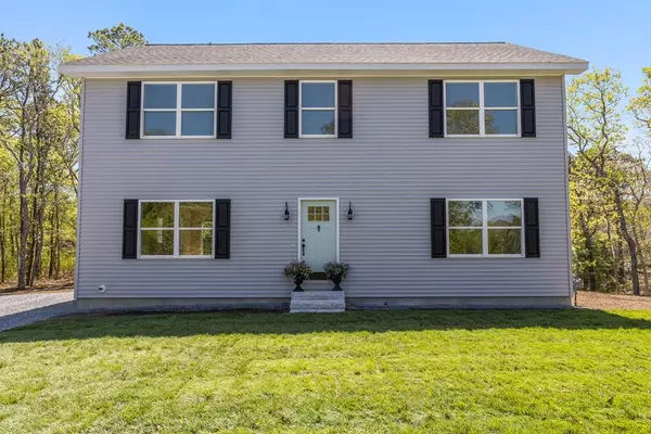 17 Woody Glen, Harwich, MA 02645