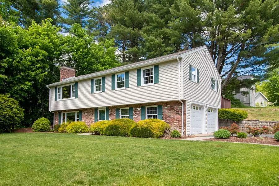 2 Brookside Circle, Acton, MA 01720