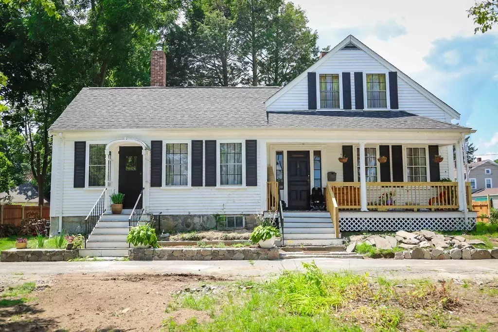 Brockton, MA 02301,24 Mellen St