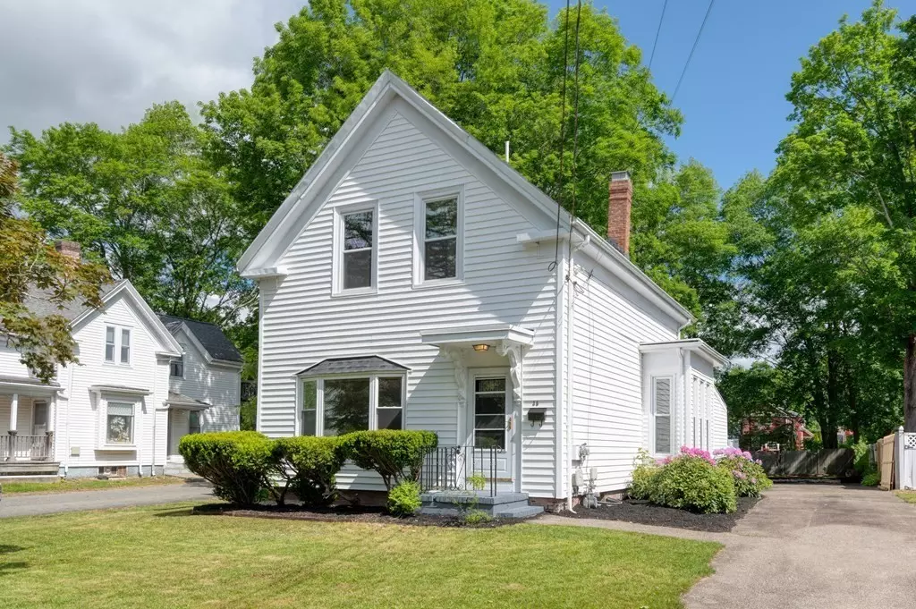 Holbrook, MA 02343,35 Snell St