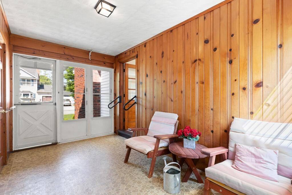 Chelmsford, MA 01824,17 Housatonic Avenue