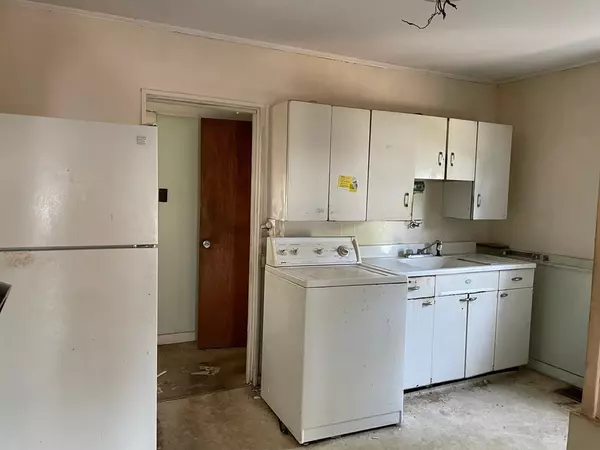 Wareham, MA 02571,127 Pinehurst Drive