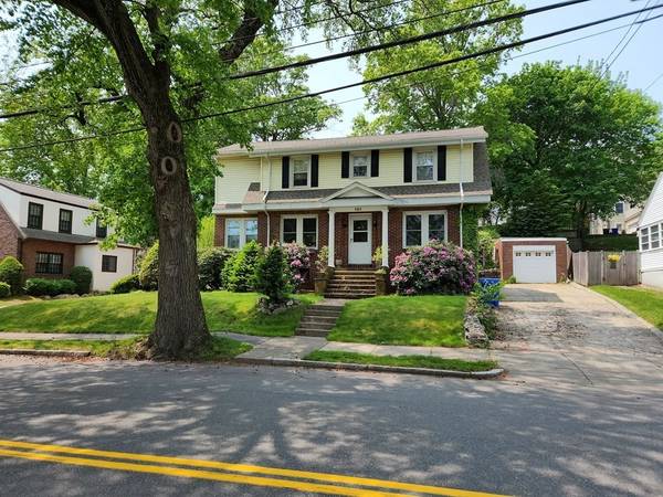 151 South Street, Brookline, MA 02467