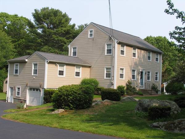 Medway, MA 02053,108 West St