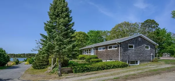 Dennis, MA 02670,8 Allain Way