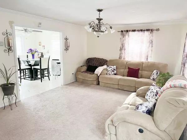 Southbridge, MA 01550,270 North Woodstock Road