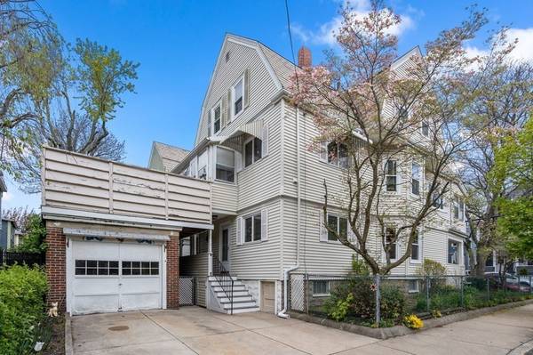 34 Simpson Ave, Somerville, MA 02144