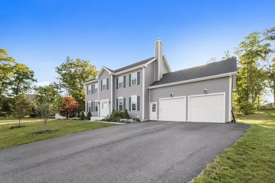 7 E.J. Foley Circle, Randolph, MA 02368