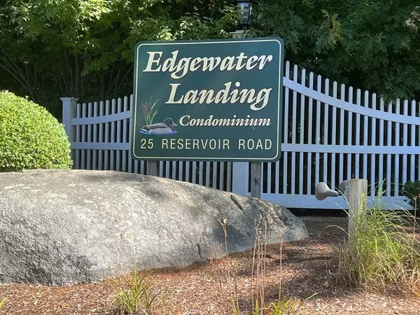 Pembroke, MA 02359,25 Reservoir Rd #C2