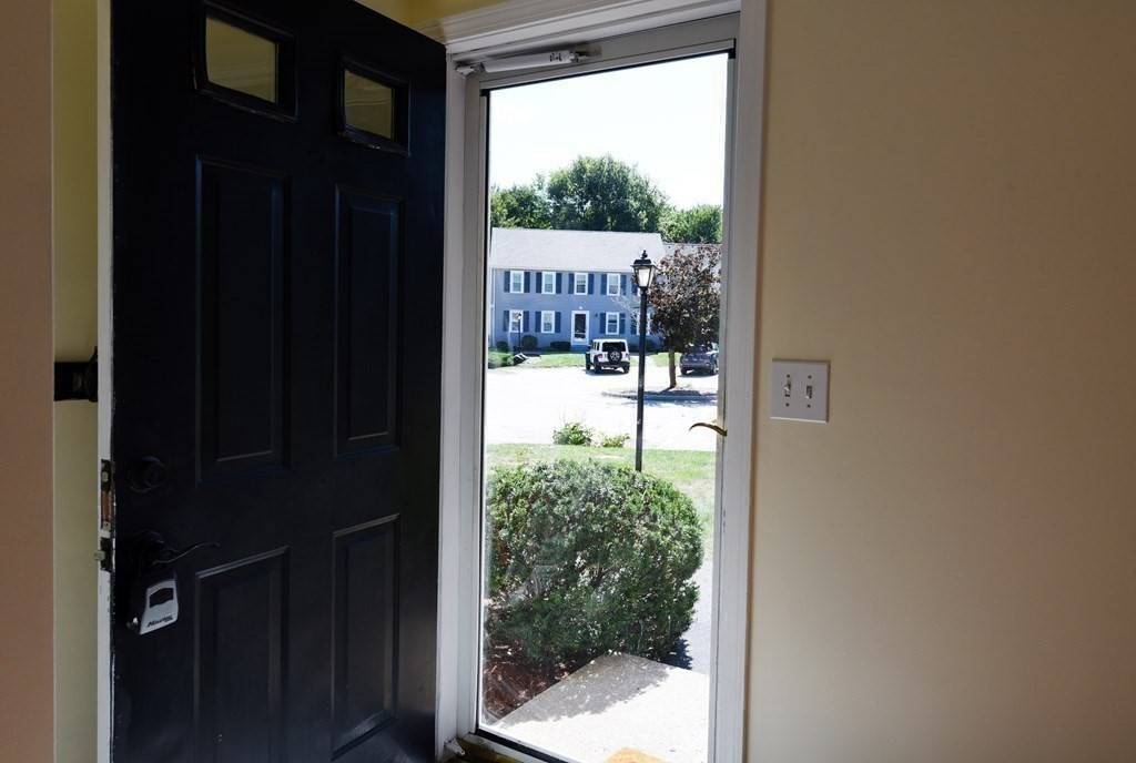 25 Reservoir Rd #C2, Pembroke, MA 02359