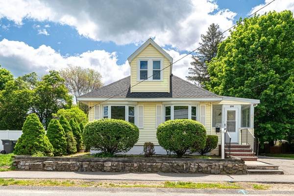 100 Bonham Rd, Dedham, MA 02026