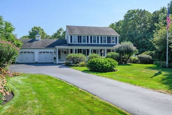 4 Firefly Ln, Sandwich, MA 02563