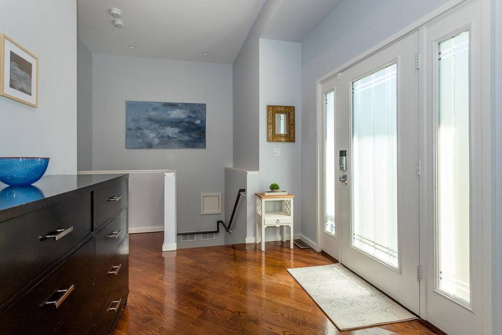 12 Endicott Place, Canton, MA 02021