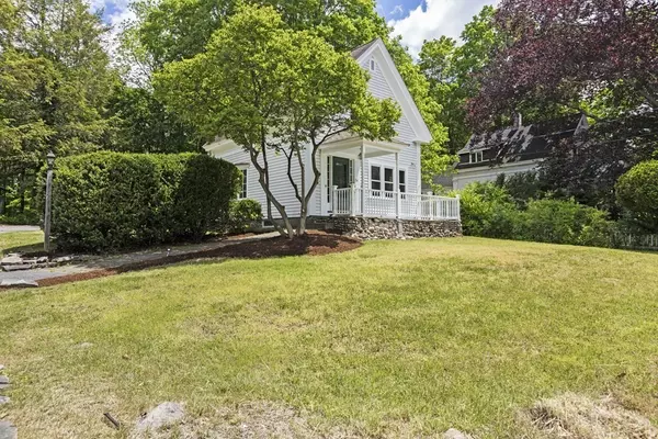 Holliston, MA 01746,54 Norfolk St