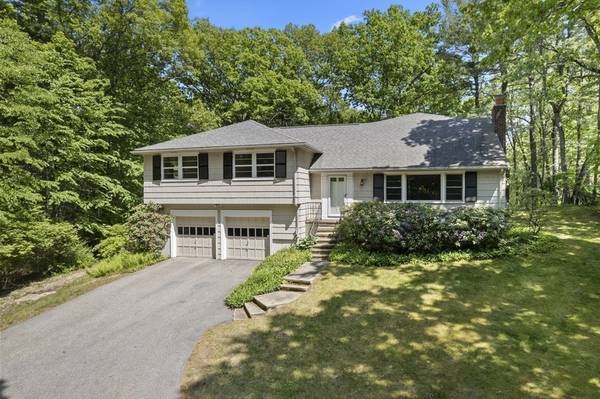 22 High Rock Rd, Wayland, MA 01778