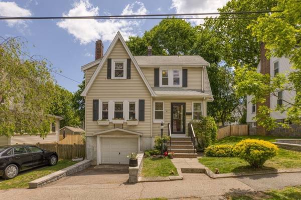 47 Collamore St, Milton, MA 02186