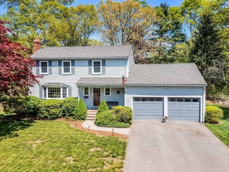 34 Villa Dr, Foxboro, MA 02035