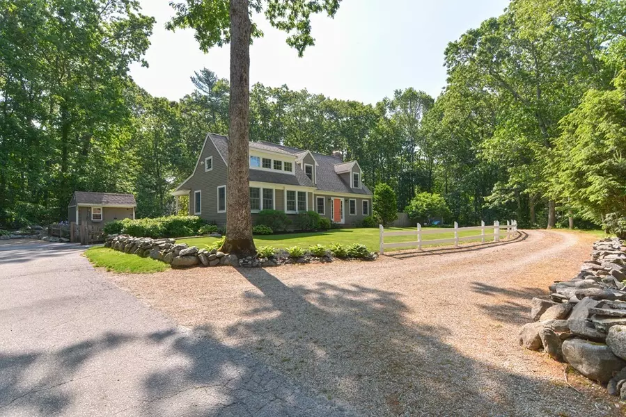 11 Crowe Farm Ln., Norton, MA 02766